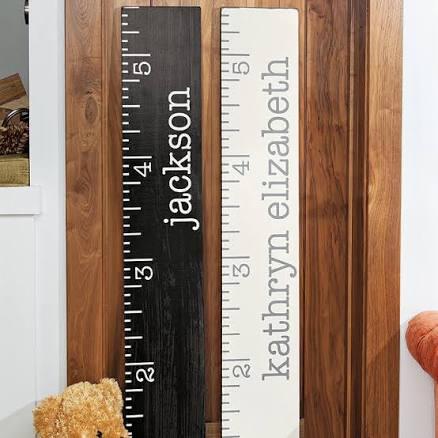 Olive & Cocoa Personalized Growth Chart