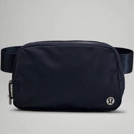 Lululemon Everywhere Belt Bag