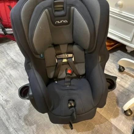 Nuna Rava Car Seat - New Kids | Color: Black