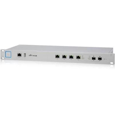 Ubiquiti Networks UniFi Security Gateway USG-PRO-4 Router