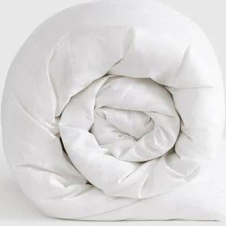 Quince Lightweight Premium Down Alternative Comforter