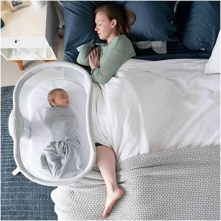 Co sleeper bassinet in bed