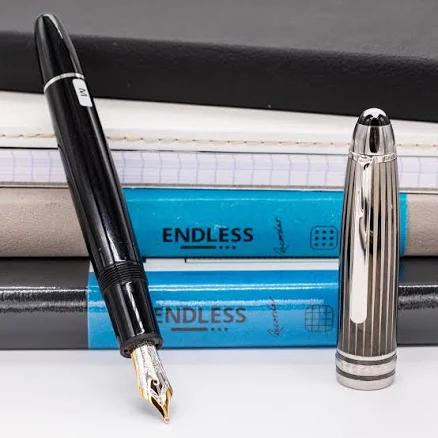 Montblanc Meisterstuck 146 Solitaire Black & White Stripes LeGrand Fountain Pen - Preowned