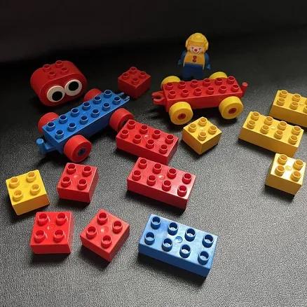 Vintage Lego Duolingo Building Blocks Clown Trailer Carts Eyes Lot