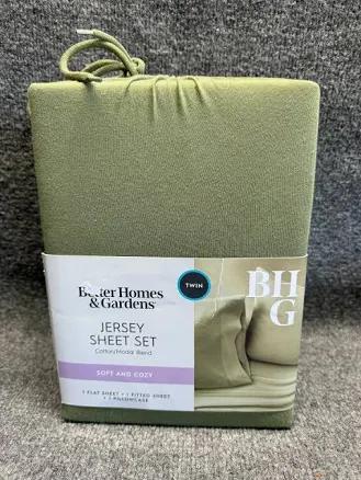 Better Homes & Gardens 3 -piece Dark Cilantro Green Adult Jersey Sheet