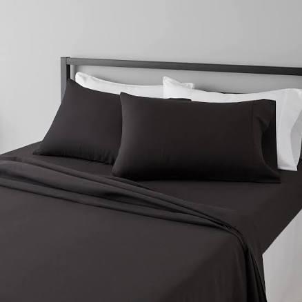 Amazon Basics Basics Lightweight Super Soft Easy Care Microfiber 4 Piece Bed Sheet Set with 14-Inch Deep Pockets