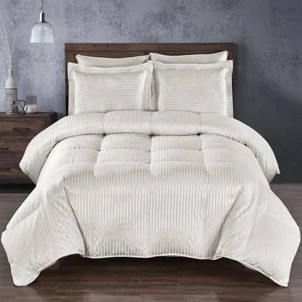 Egyptian Linens Heavyweight Silk Goose Down Fill Comforter