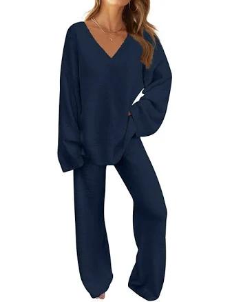 Women's Fuzzy Fleece Pajama Set