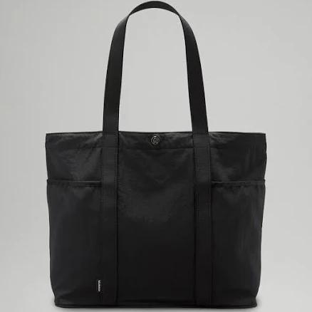 Lululemon Daily Multi-Pocket Tote Bag (20L)