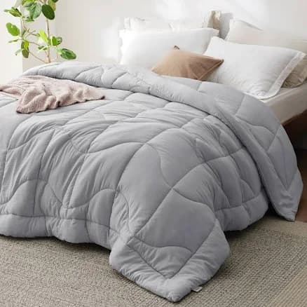 Bedsure Soft Prewashed Down Alternative Comforter