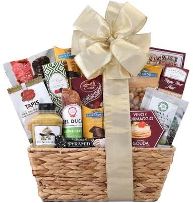 Wine.com Classic Gourmet Gift Basket