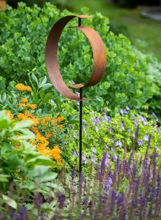 Gardener's Supply Company Corten Circle Garden Sculpture