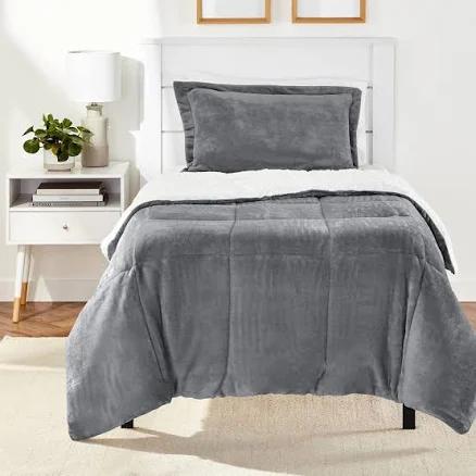 Amazon Basics 3 Piece Bedding Set Micromink Sherpa Ultra-Soft