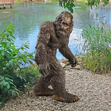 Bigfoot the Garden Yeti Statue Design Toscano