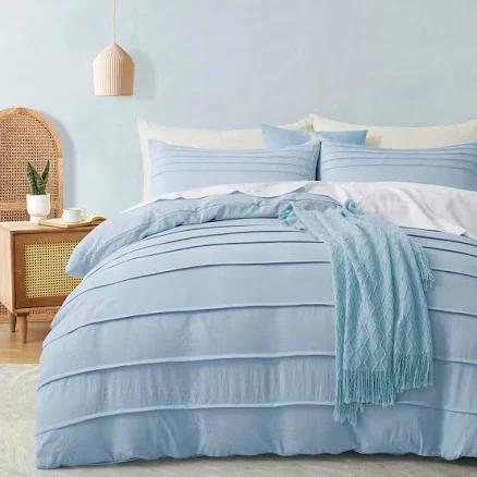 Bed Bath & Beyond Soft and Breathable Textured Bedding Set with Zipper Closure