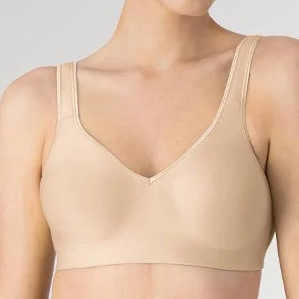 Hanes Women's Signature Comfort Evolution Wireless Bra