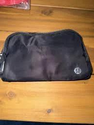 Lululemon Everywhere Belt Bag