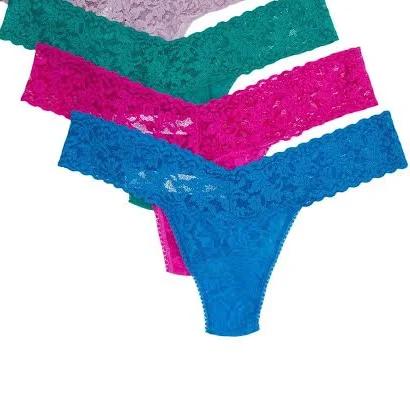 Hanky Panky Women's Signature Lace Low-Rise Thongs (5 Pack)