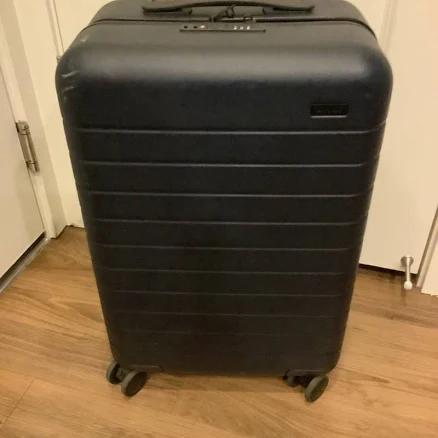 Away Bigger Carry-On In Navy Blue With Removable Battery Pack | Size: m