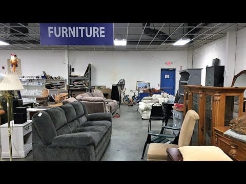 GOODWILL FURNITURE SOFAS CHAIRS TABLES HOME DECOR - SHOP WITH ME SHOPPING STORE WALK THROUGH 4K